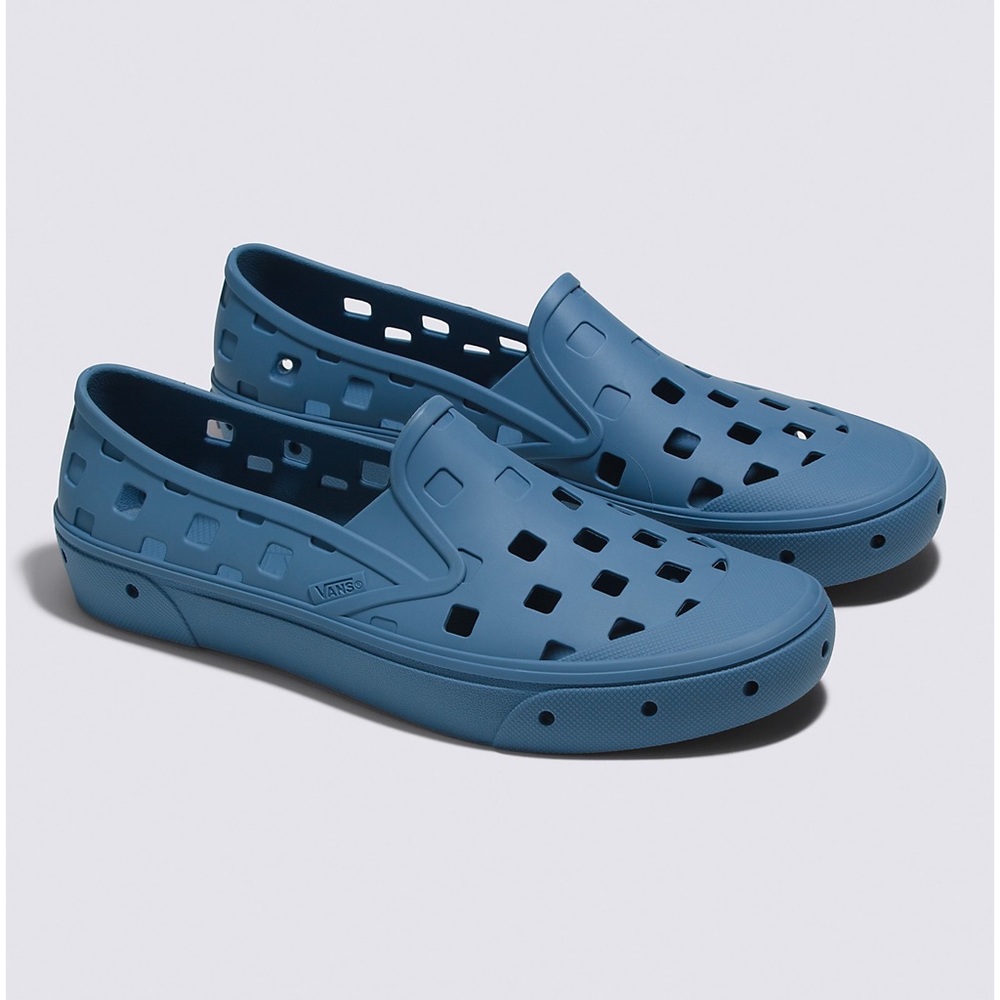 Kids’ Vans Slip On Trk Shoe